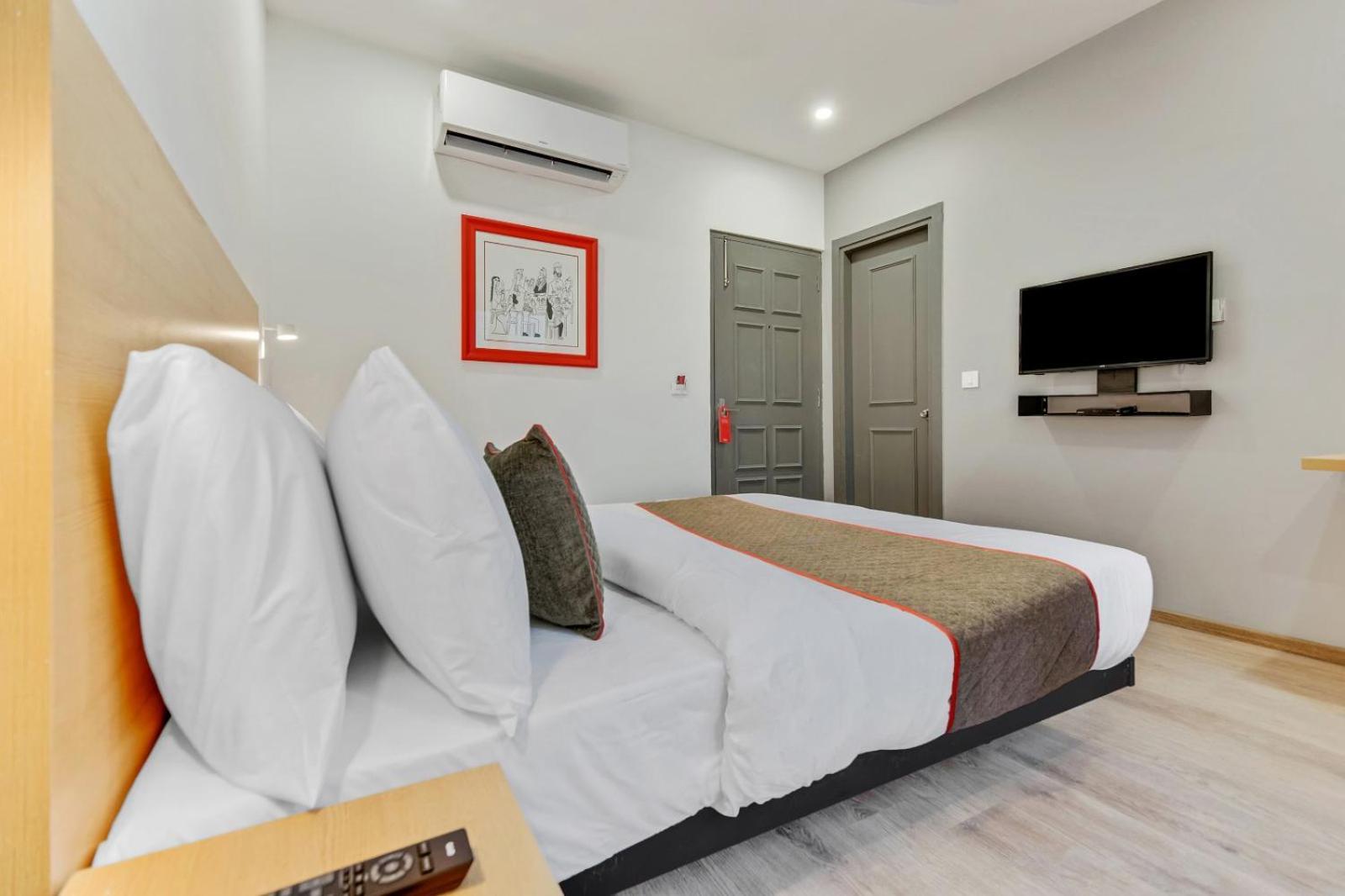 Hotel Aerotech Near Delhi Airport ニューデリー エクステリア 写真