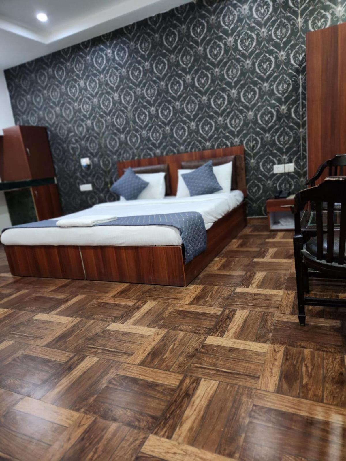 Hotel Aerotech Near Delhi Airport ニューデリー エクステリア 写真